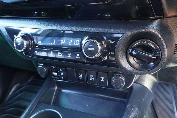 2020 Toyota Hilux Rugged X GUN126R 4X4