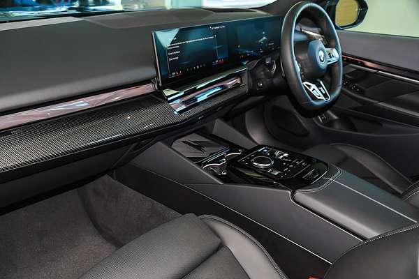 2024 BMW i5 eDrive40 M Sport G60