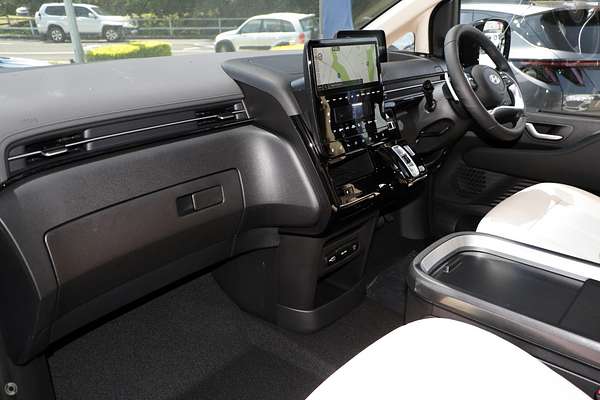 2025 Hyundai STARIA Highlander US4.V3
