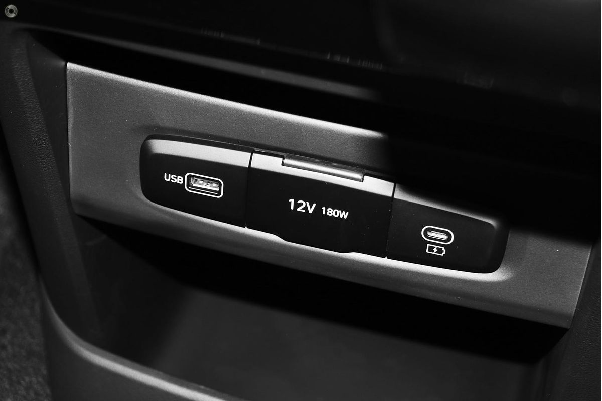 2025 Hyundai STARIA Highlander US4.V3