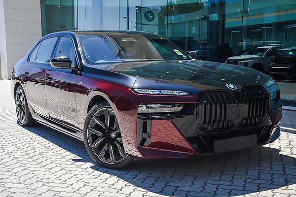 2023 BMW i7 xDrive60 M Sport G70
