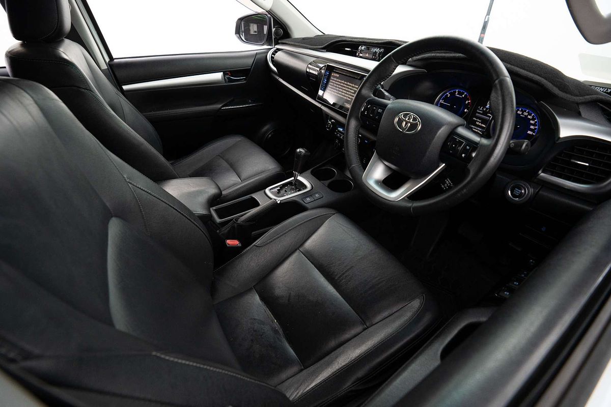 2015 Toyota Hilux SR5 GUN126R 4X4
