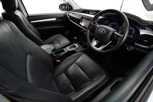 2015 Toyota Hilux SR5 GUN126R 4X4