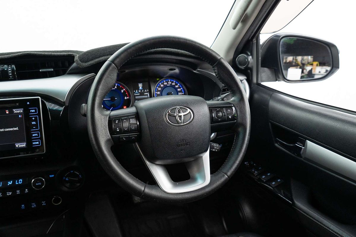 2015 Toyota Hilux SR5 GUN126R 4X4