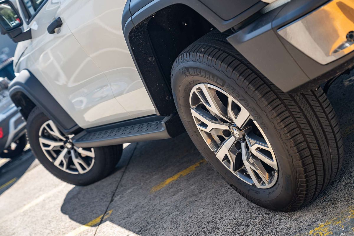 2025 GWM Tank 300 Ultra P01