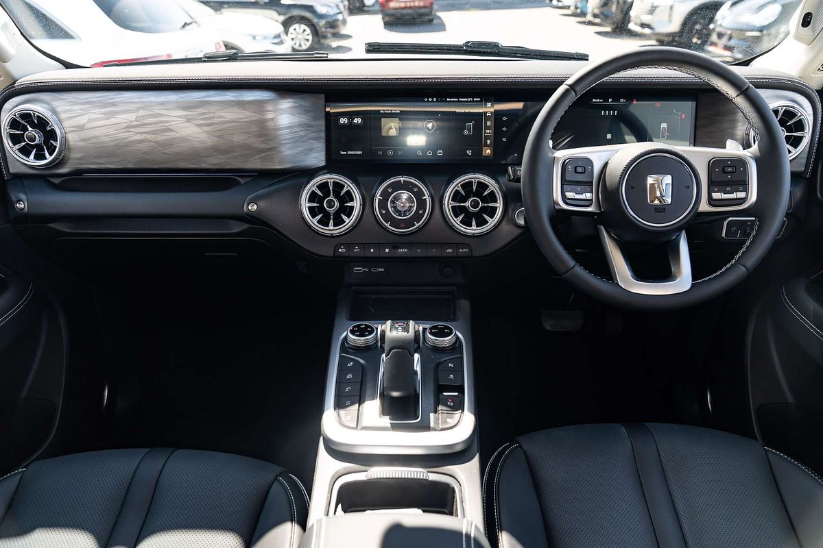 2025 GWM Tank 300 Ultra P01