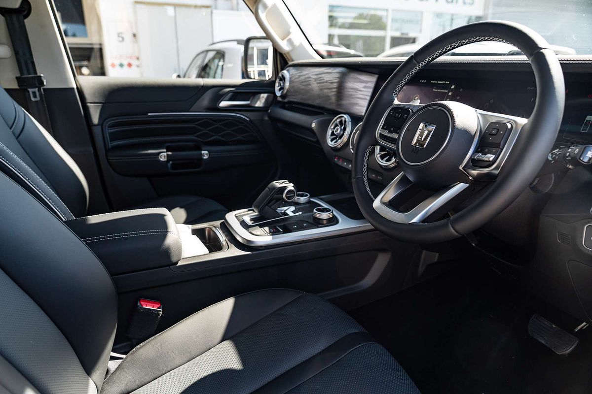 2025 GWM Tank 300 Ultra P01