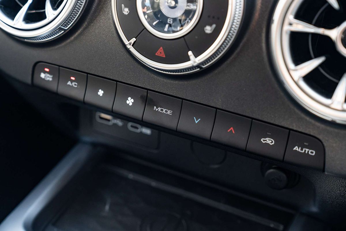 2025 GWM Tank 300 Ultra P01