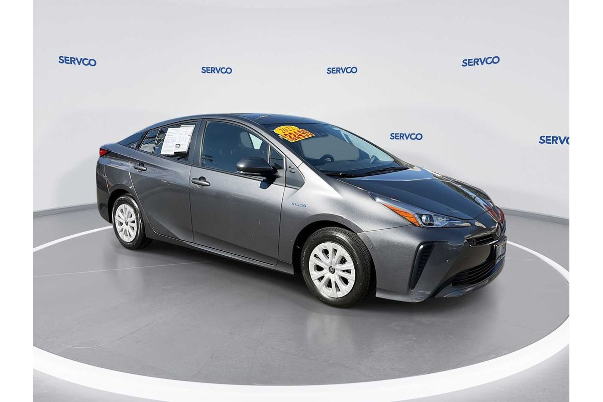 2022 Toyota Prius LE