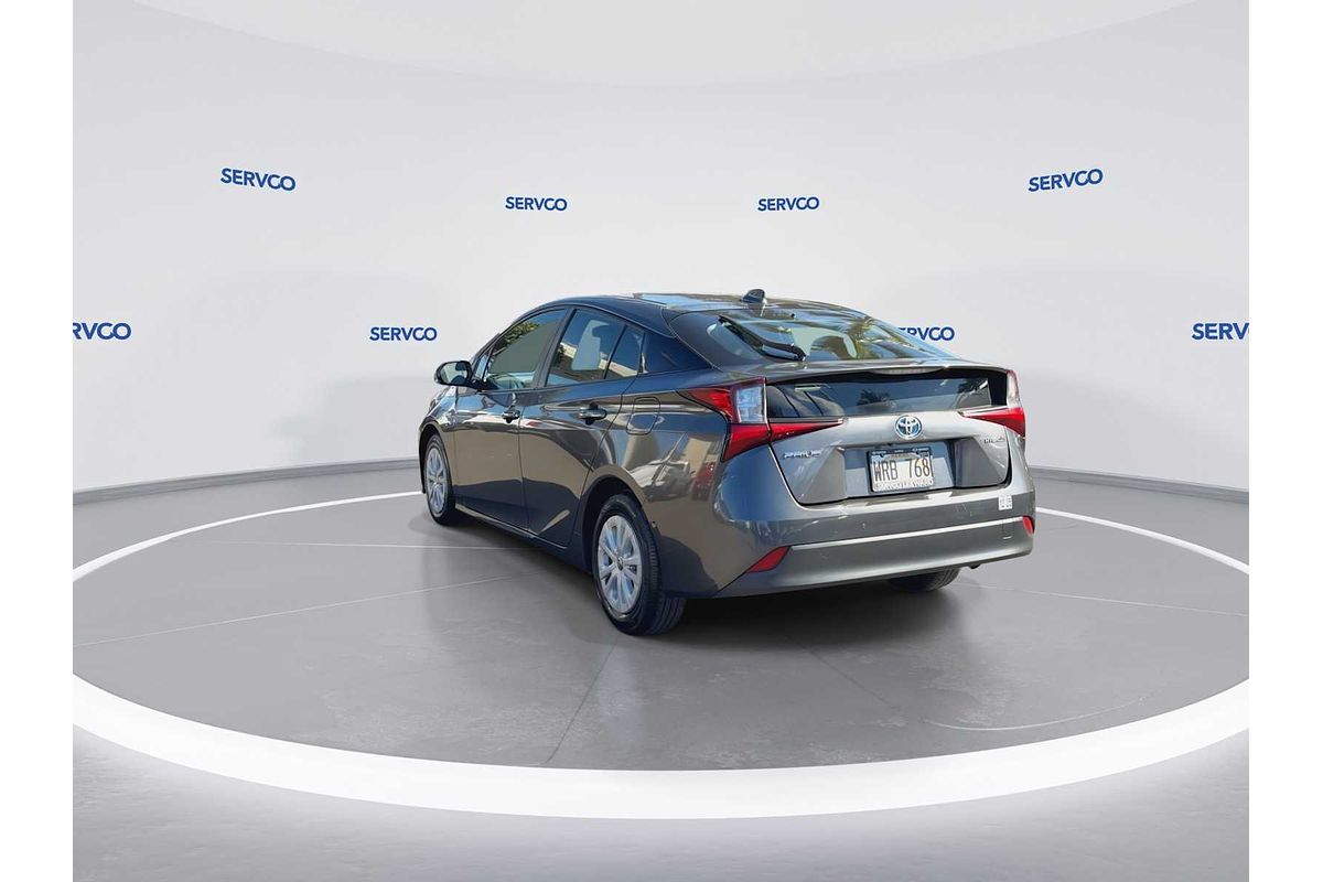 2022 Toyota Prius LE