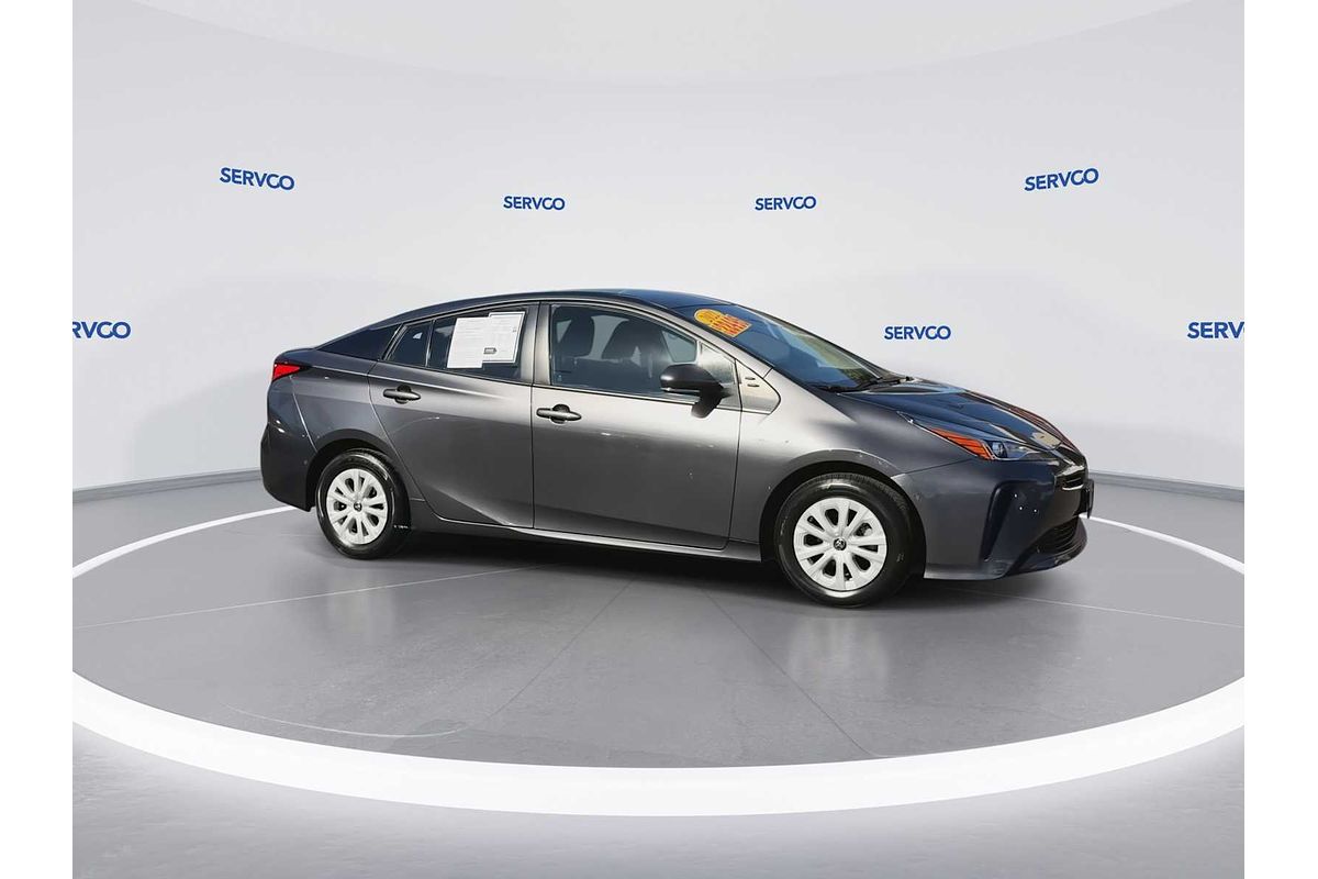 2022 Toyota Prius LE