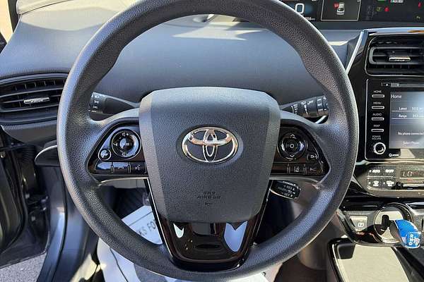 2022 Toyota Prius LE