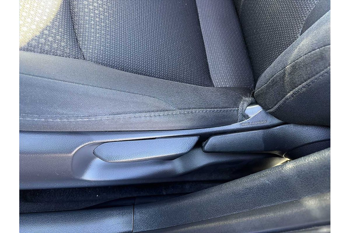 2022 Toyota Prius LE