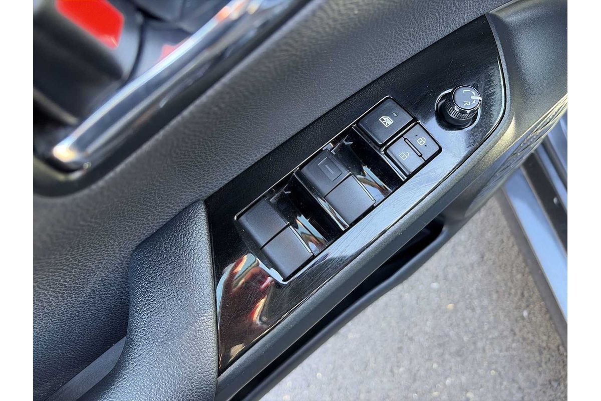 2022 Toyota Prius LE