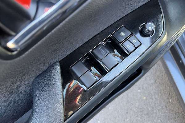 2022 Toyota Prius LE