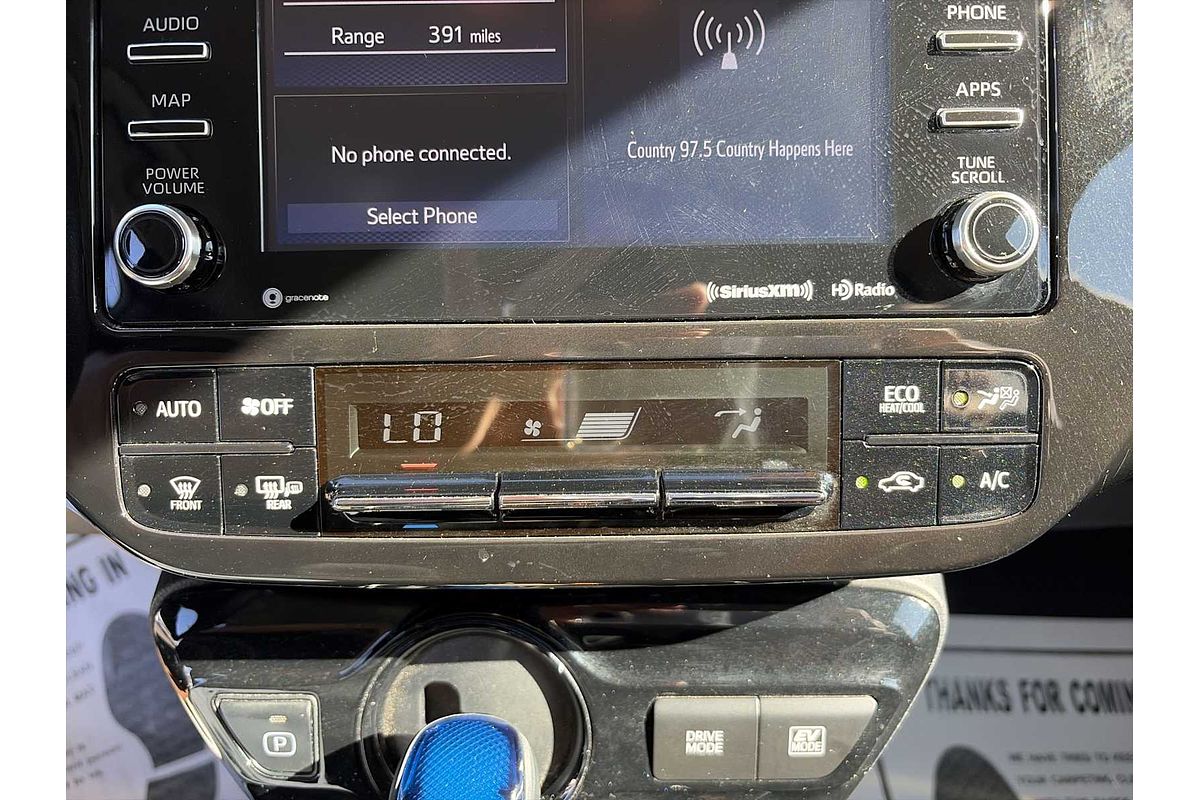 2022 Toyota Prius LE