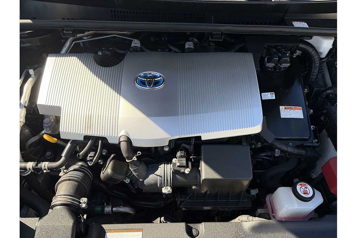 2022 Toyota Prius LE