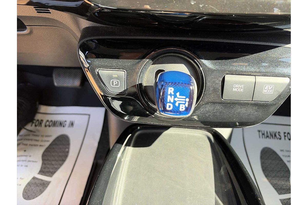 2022 Toyota Prius LE