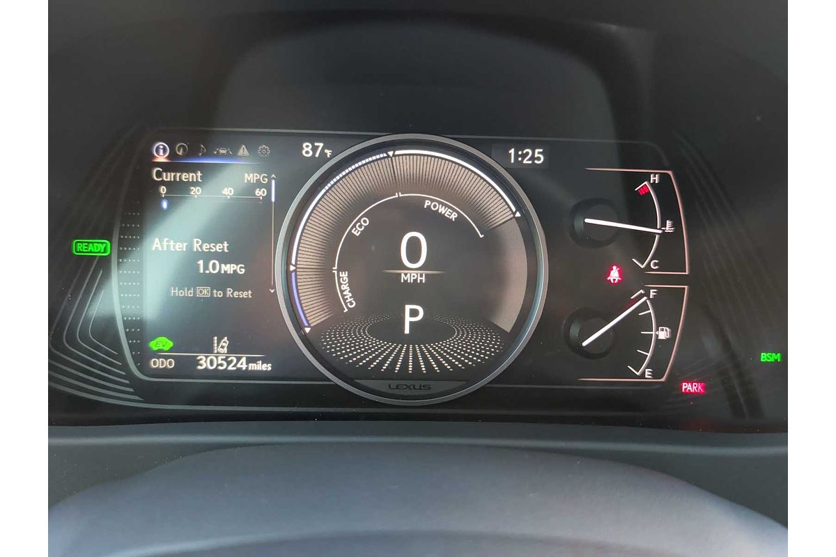 2023 Lexus UX F SPORT Design