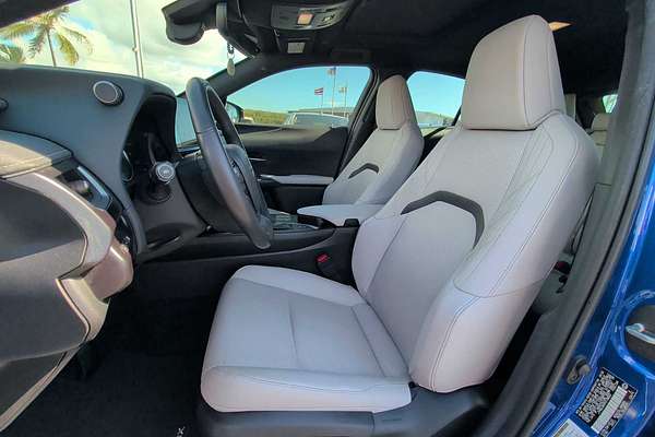 2023 Lexus UX F SPORT Design