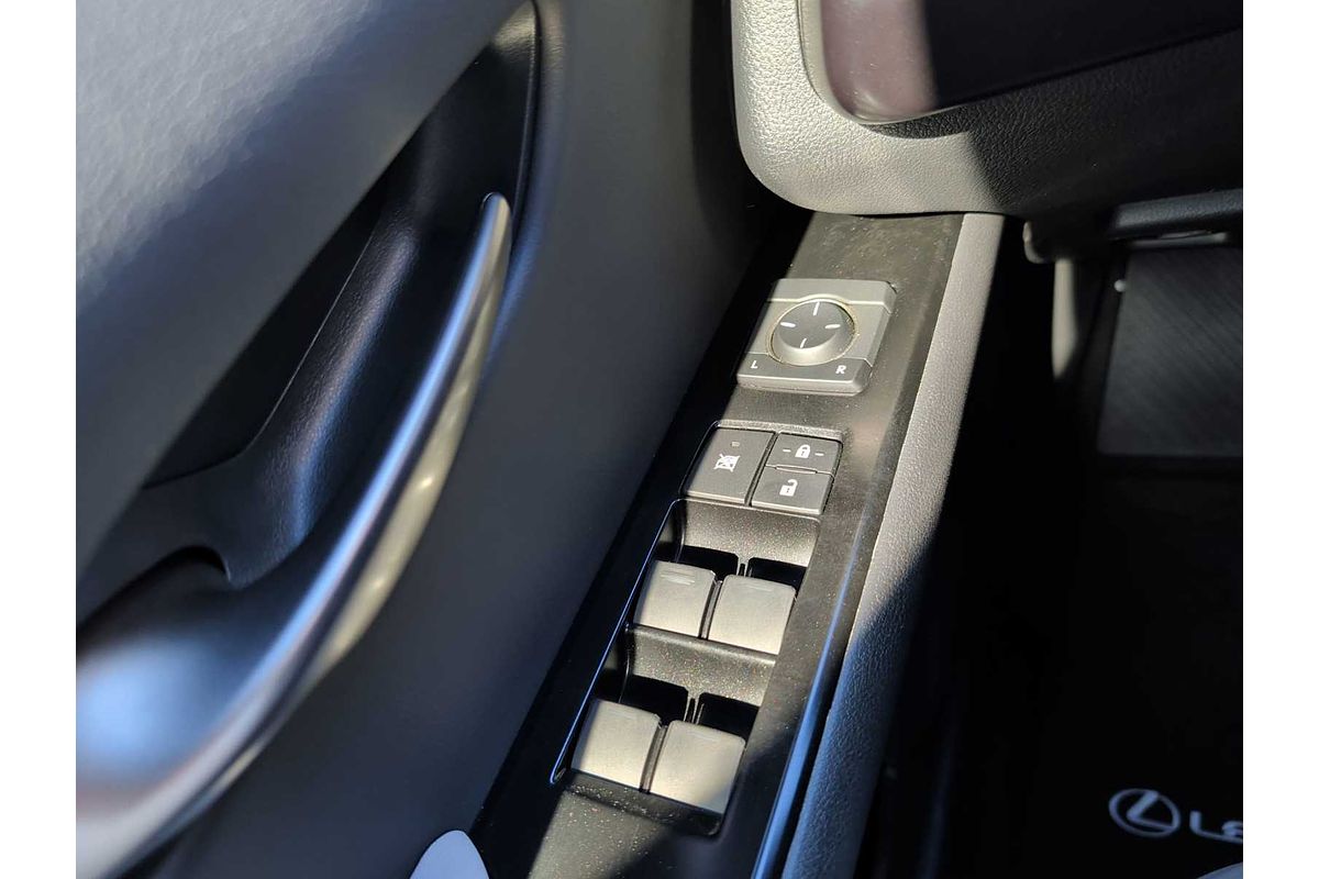 2023 Lexus UX F SPORT Design