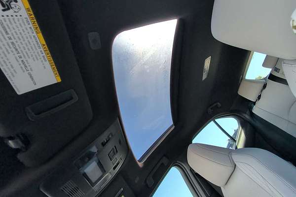 2023 Lexus UX F SPORT Design