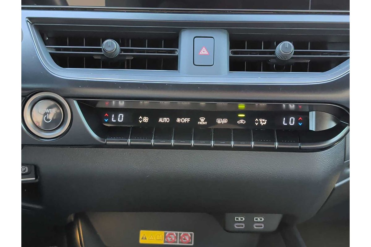 2023 Lexus UX F SPORT Design