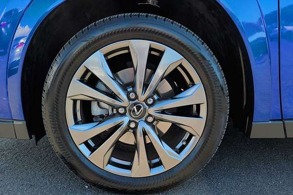 2023 Lexus UX F SPORT Design