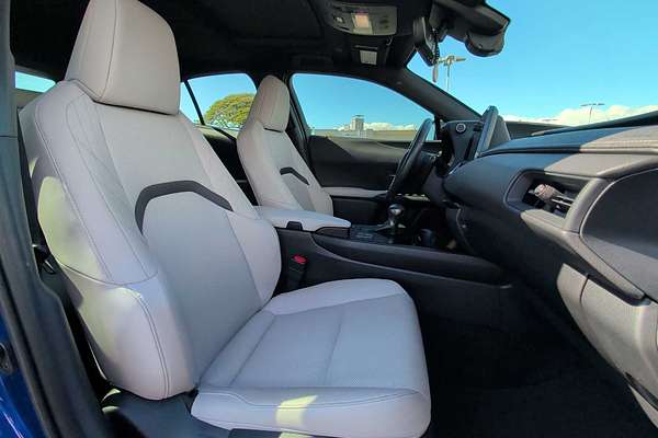 2023 Lexus UX F SPORT Design