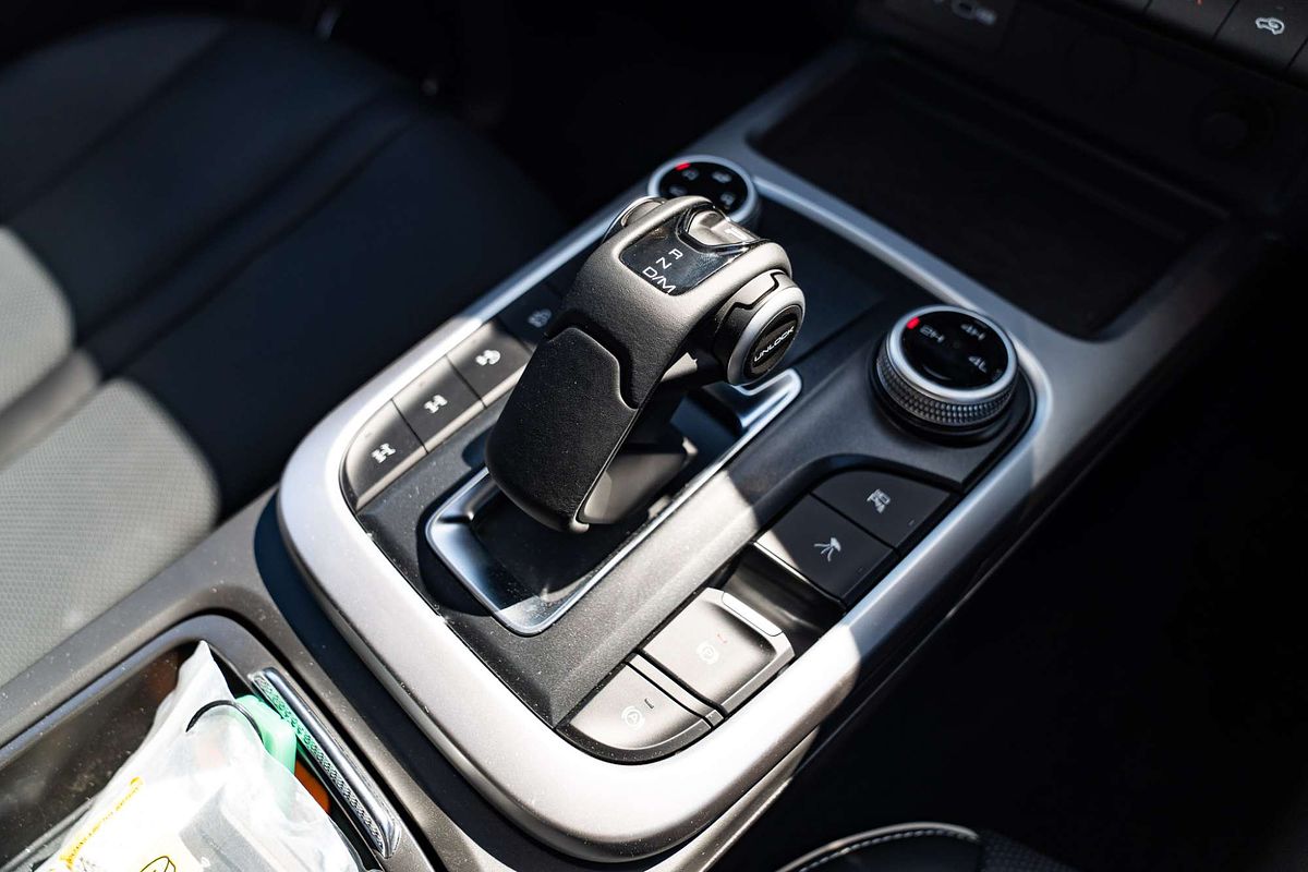 2025 GWM Tank 300 Ultra P01