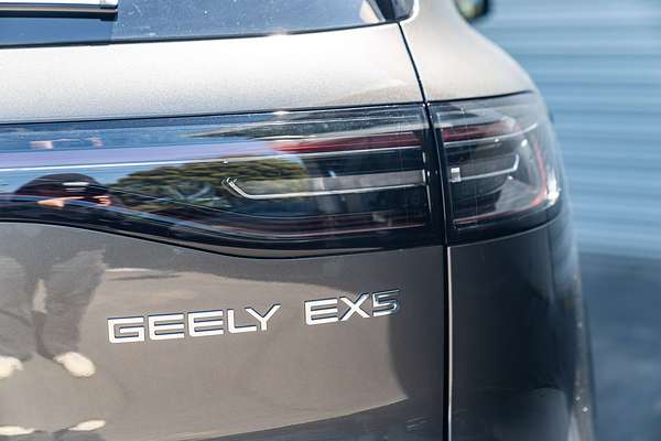 2025 Geely EX5 Inspire E245