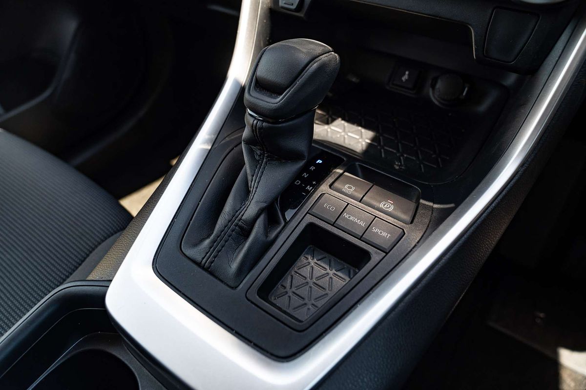 2020 Toyota RAV4 GX MXAA52R