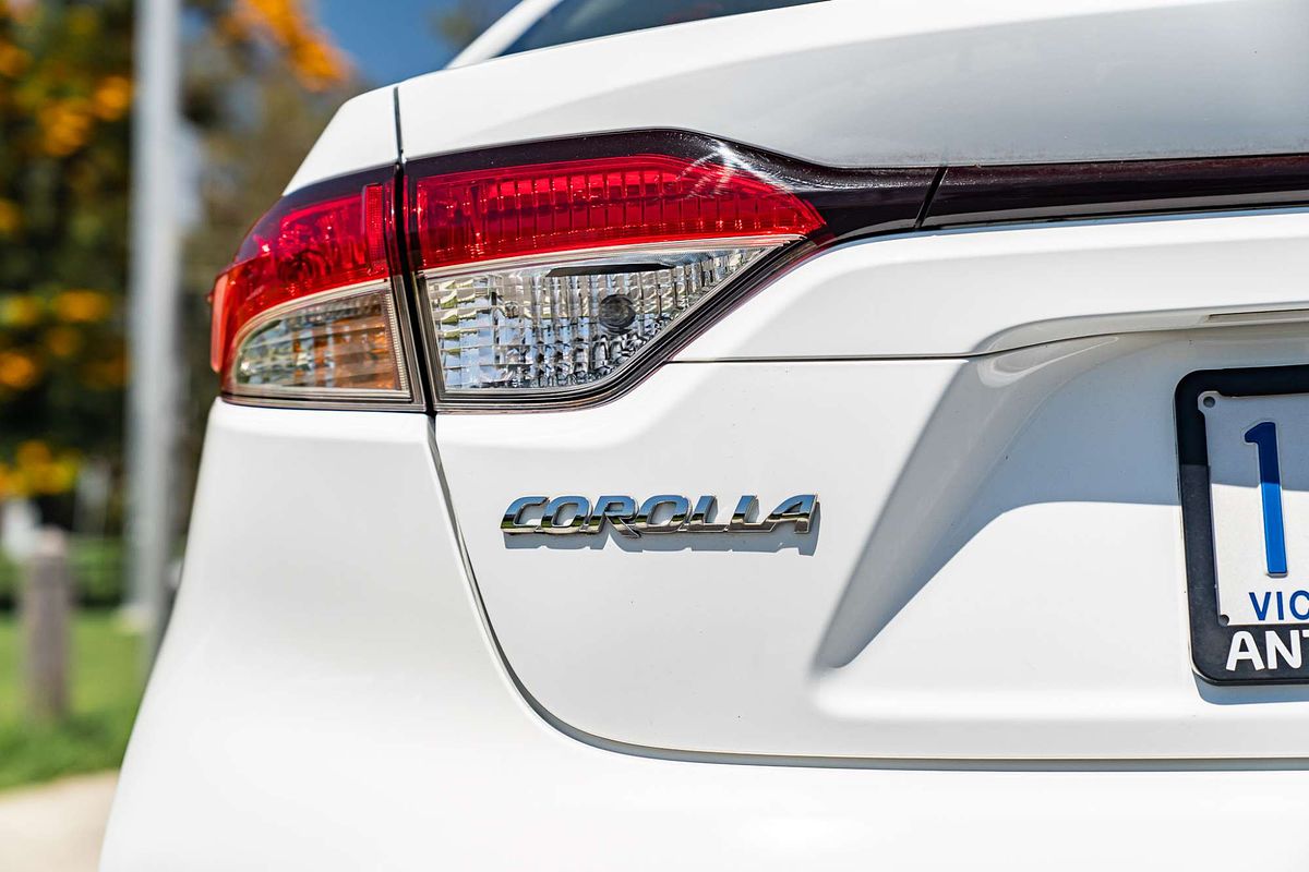 2020 Toyota Corolla Ascent Sport Hybrid ZWE211R