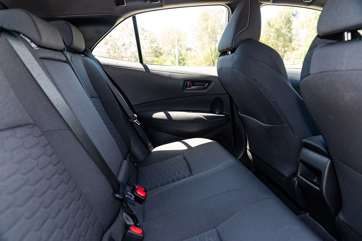 2022 Toyota Corolla Ascent Sport Hybrid ZWE211R