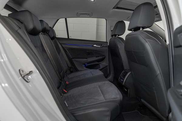 2025 Volkswagen Golf 110TSI Style 8.5