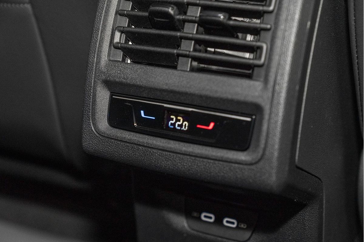 2025 Volkswagen Golf 110TSI Style 8.5