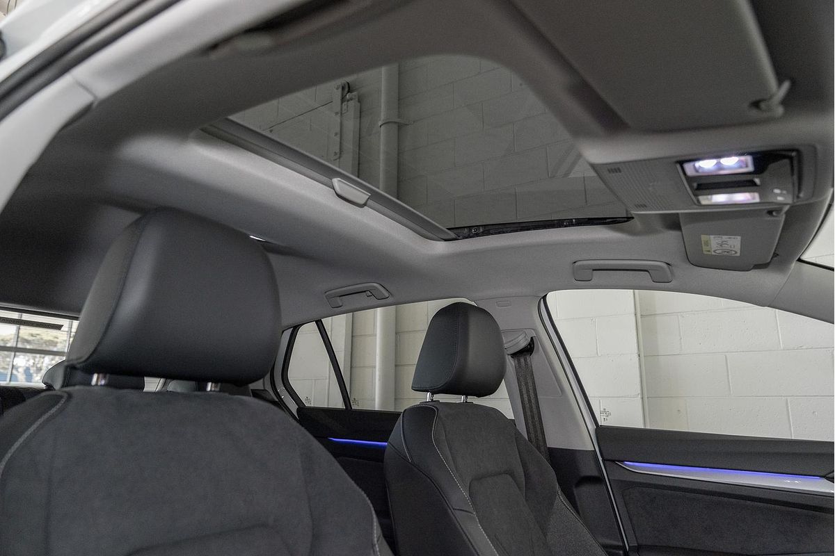 2025 Volkswagen Golf 110TSI Style 8.5