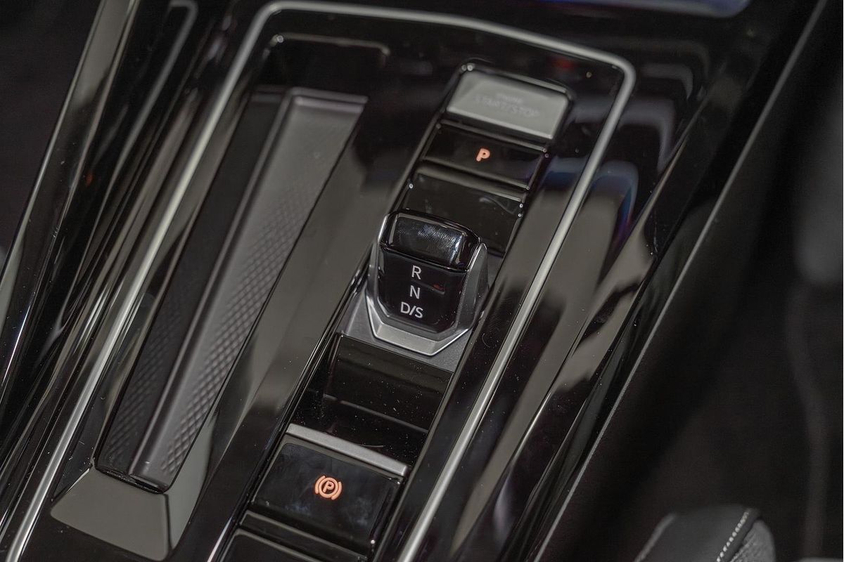 2025 Volkswagen Golf 110TSI Style 8.5