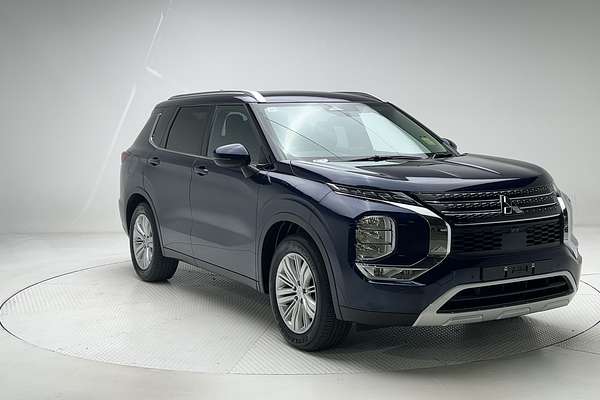 2024 Mitsubishi Outlander LS ZM