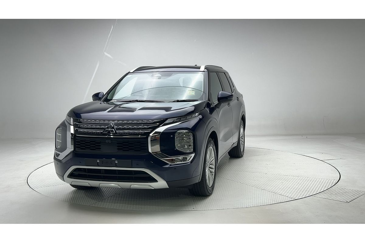 2024 Mitsubishi Outlander LS ZM