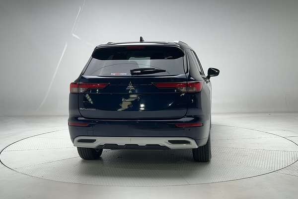 2024 Mitsubishi Outlander LS ZM