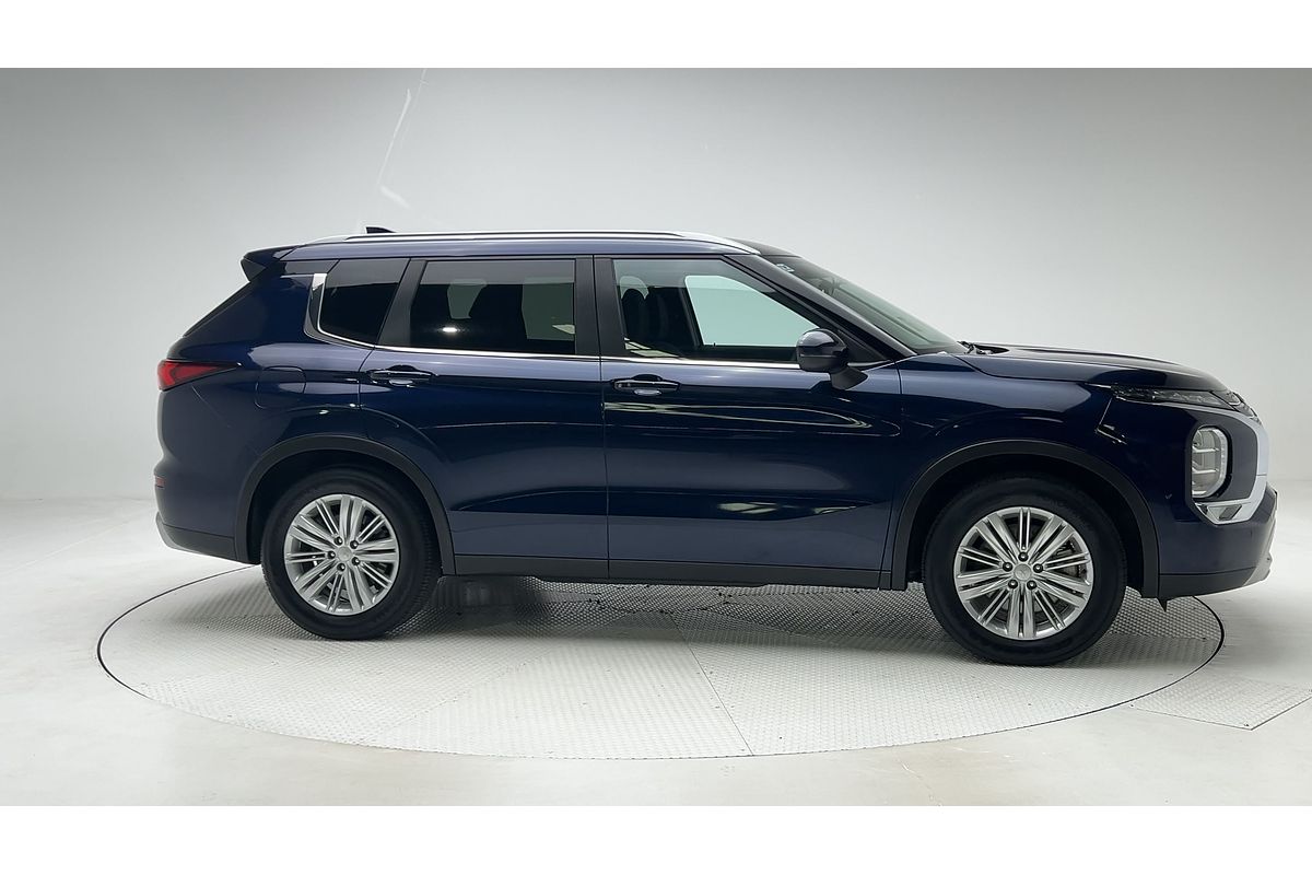 2024 Mitsubishi Outlander LS ZM