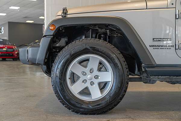2013 Jeep Wrangler Unlimited Sport JK