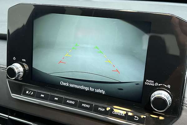 2024 Mitsubishi Outlander LS ZM