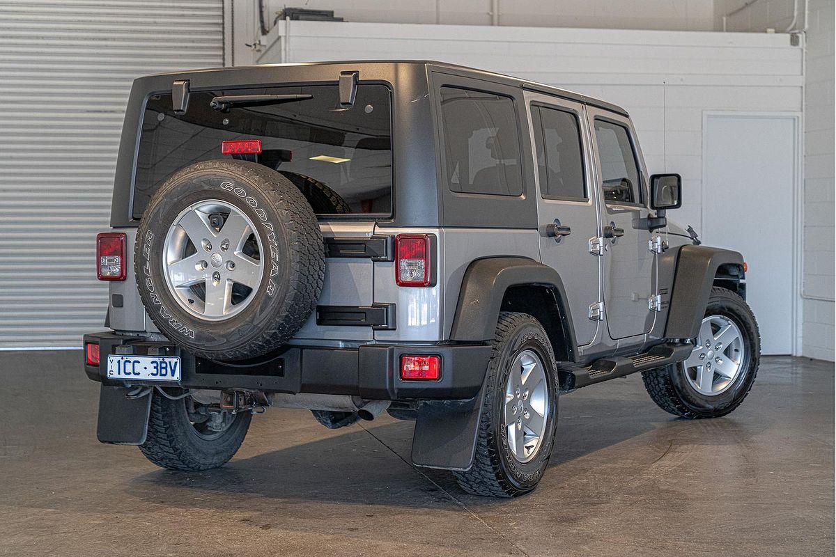 2013 Jeep Wrangler Unlimited Sport JK