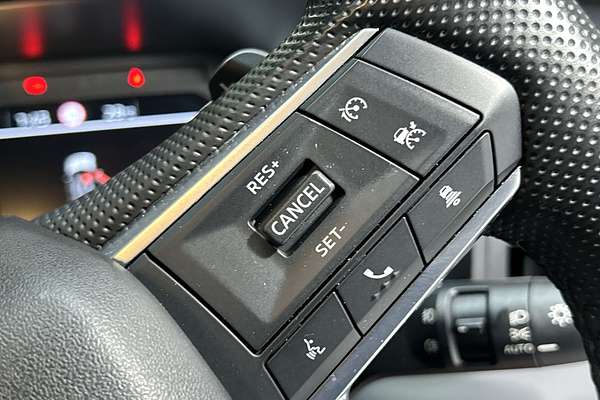 2024 Mitsubishi Outlander LS ZM