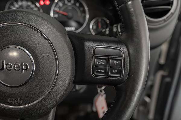 2013 Jeep Wrangler Unlimited Sport JK