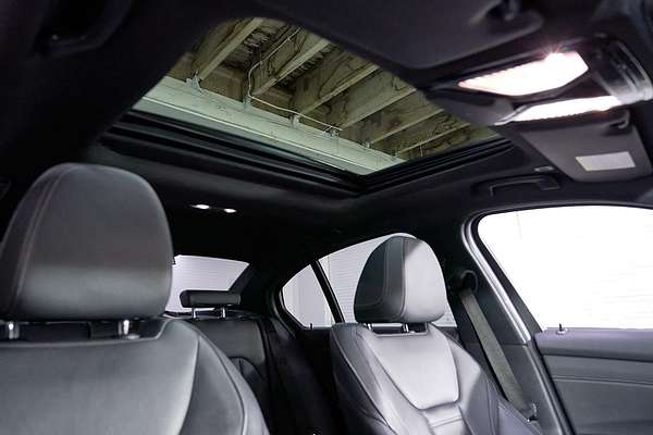 2021 BMW 3 Series 320i M Sport G20