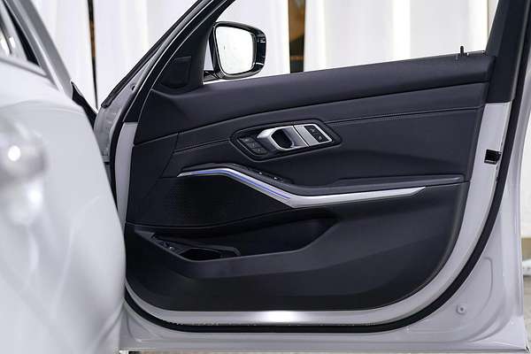 2021 BMW 3 Series 320i M Sport G20