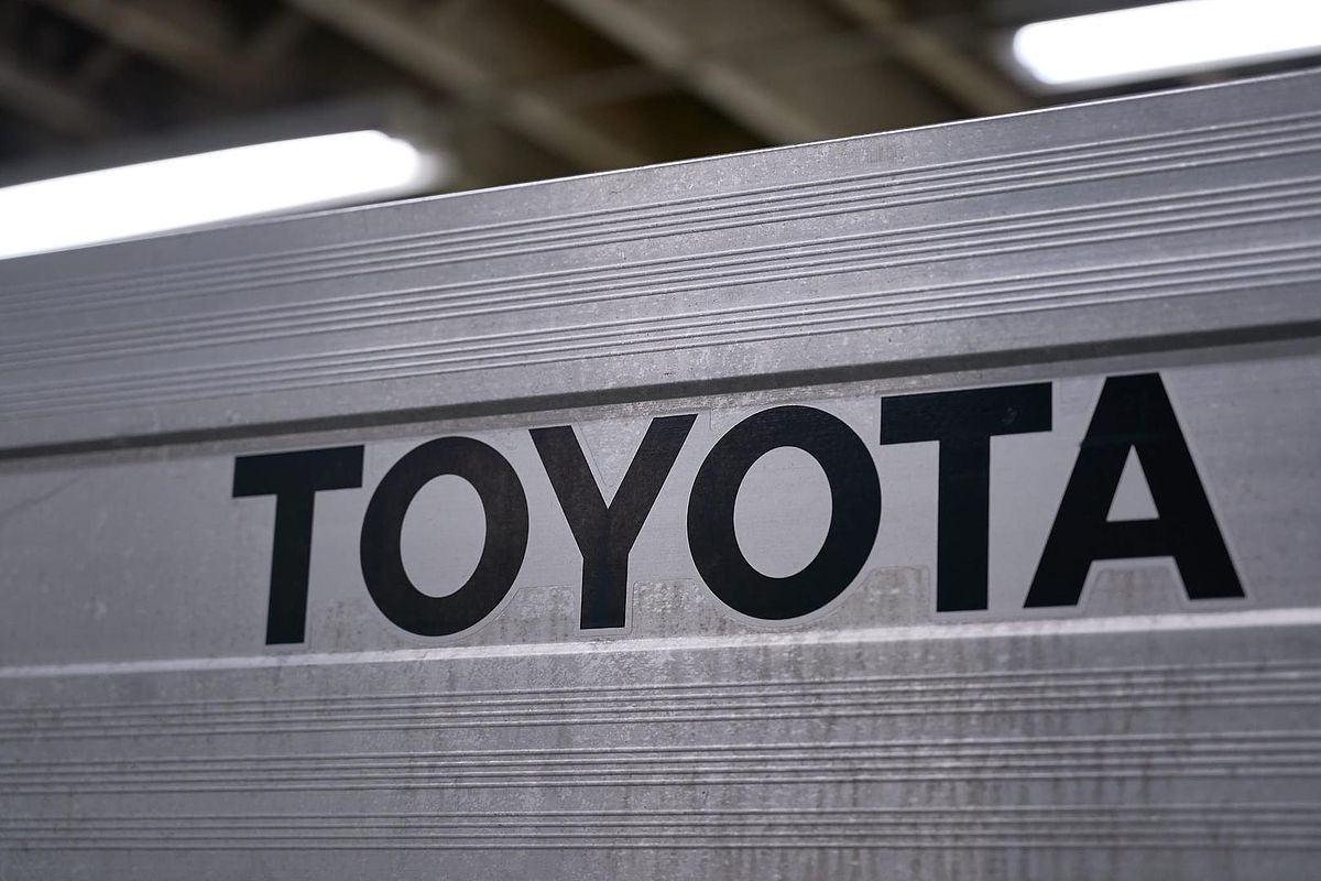 2022 Toyota Hilux Workmate TGN121R Rear Wheel Drive